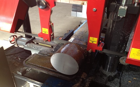 关岭卧式带锯床加工时出现明显振荡如何排查？